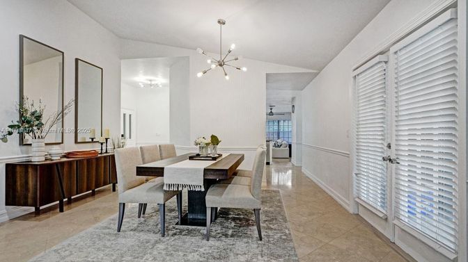Dining room, Interior, Pendant Lights