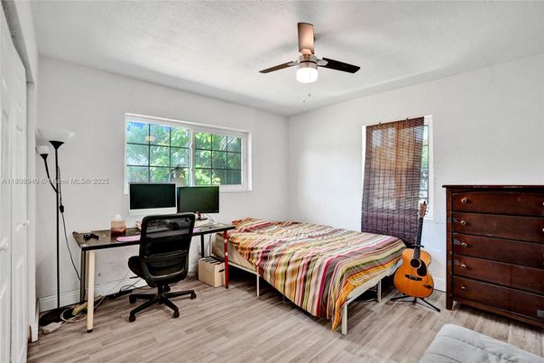 Bedroom, Home Office, Interior, Wood Texture Flooring