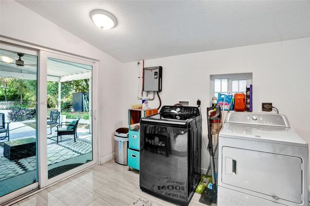 Interior, Utility Closets, Washer