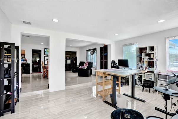 Game Room, Interior, Living room, Recessed Lighting