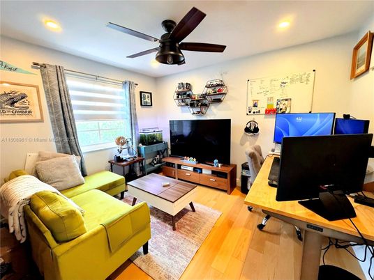 Home Office, Interior, Living room, Recessed Lighting, Wood Texture Flooring