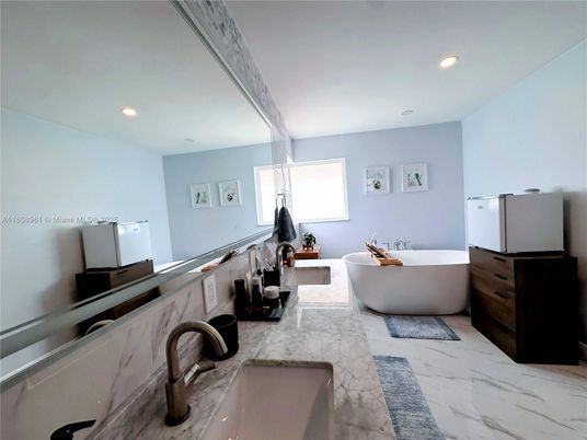 Bathroom, Free Standing Baths, Interior, Marble, Recessed Lighting