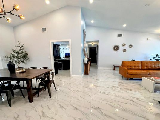 Dining room, Interior, Living room, Marble, Pendant Lights, Recessed Lighting