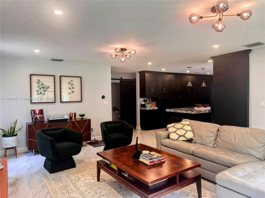 Interior, Kitchen, Living room, Marble, Pendant Lights, Recessed Lighting