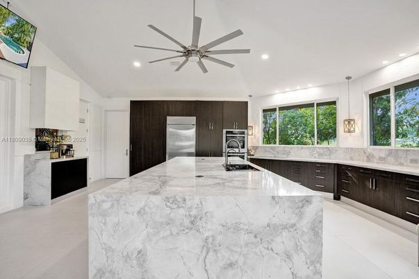 Interior, Kitchen, Marble, Pendant Lights, Recessed Lighting
