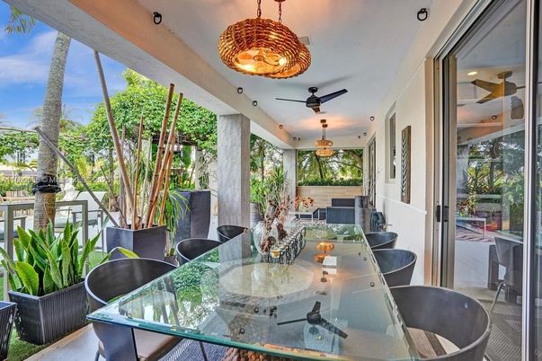Dining room, Interior, Pendant Lights, Sun Room