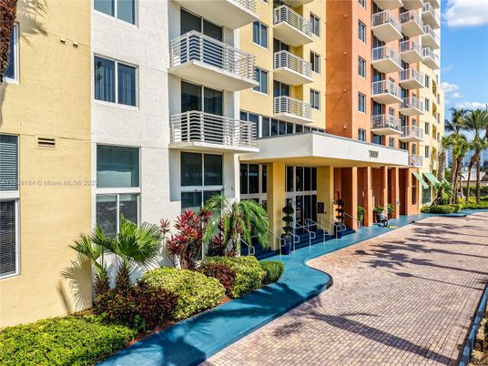 Exterior, Facade, Condo Building