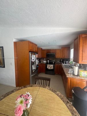 Dining room, Interior, Kitchen, Stainless Steel Appliances