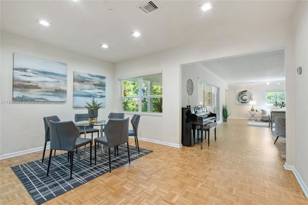 Dining room, Interior, Piano, Recessed Lighting, Wood Texture Flooring