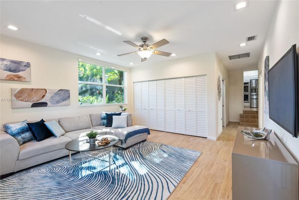 Interior, Living room, Recessed Lighting, Wood Texture Flooring