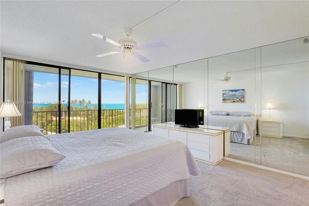 Bedroom, Interior, Water