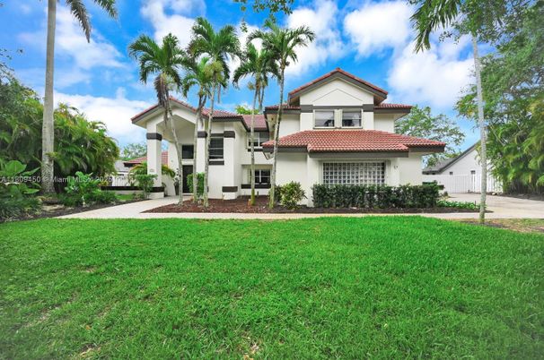 Backyard, Exterior, Facade, Mediterranean