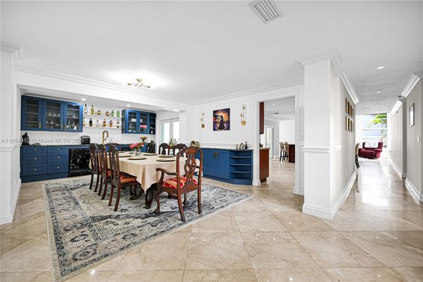 Dining room, Interior, Recessed Lighting