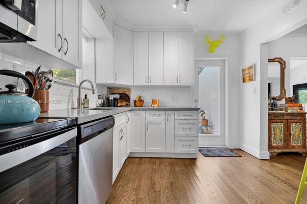 Interior, Kitchen, Wood Texture Flooring
