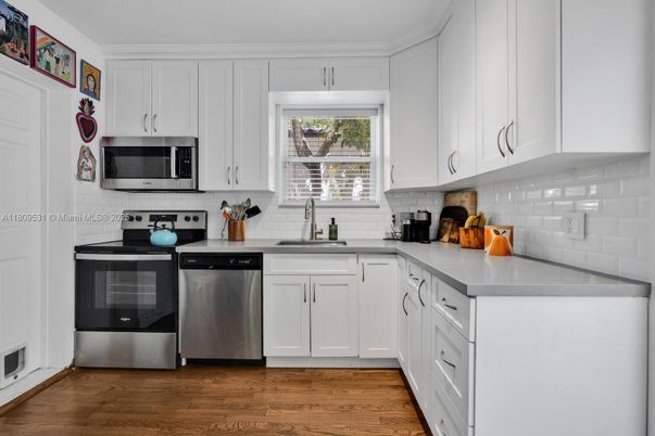 Interior, Kitchen, Stainless Steel Appliances, Wood Texture Flooring