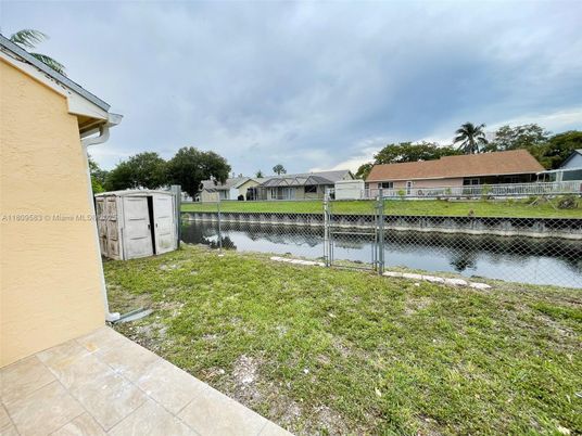 Exterior, Water