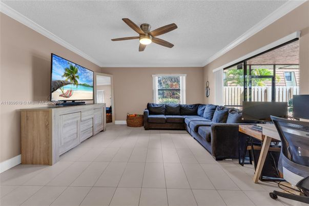 Home Office, Interior, Living room