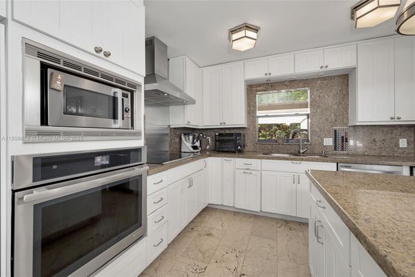 Interior, Kitchen, Stainless Steel Appliances