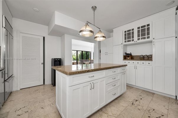 Interior, Kitchen, Pendant Lights