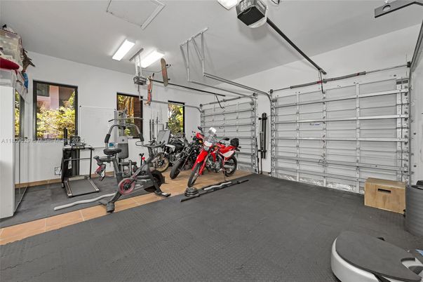 Fitness Equipment, Garage, Interior