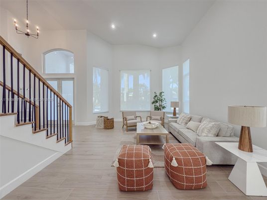 Interior, Living room, Pendant Lights, Recessed Lighting, Wood Texture Flooring