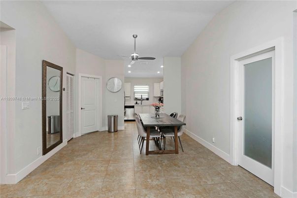 Dining room, Interior, Recessed Lighting
