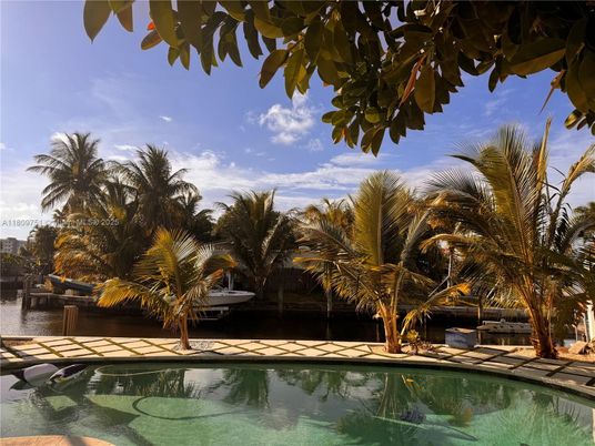 Exterior, Pool, Water