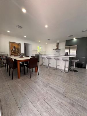 Dining room, Interior, Kitchen, Recessed Lighting, Stainless Steel Appliances