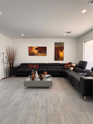 Interior, Living room, Recessed Lighting, Wood Texture Flooring