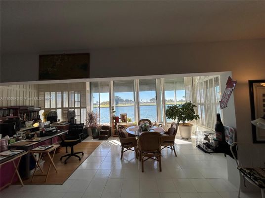 Home Office, Interior, Water