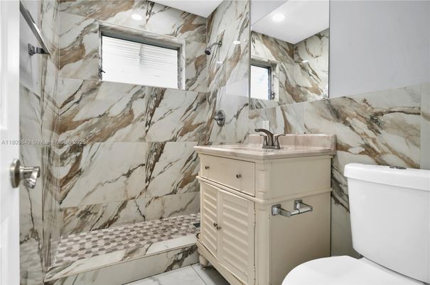 Bathroom, Interior, Marble Walls, Recessed Lighting