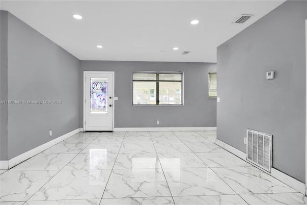 Empty room, Interior, Marble, Recessed Lighting