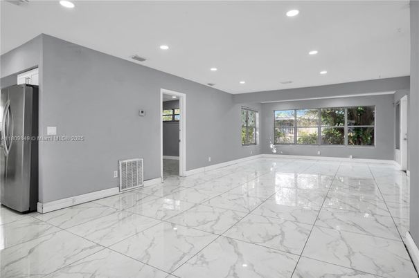 Empty room, Interior, Marble, Recessed Lighting