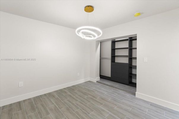 Interior, Pendant Lights, Wood Texture Flooring