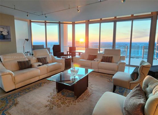 Interior, Living room, Water