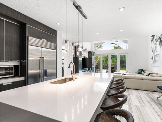 Interior, Kitchen, Living room, Pendant Lights, Recessed Lighting, Stainless Steel Appliances