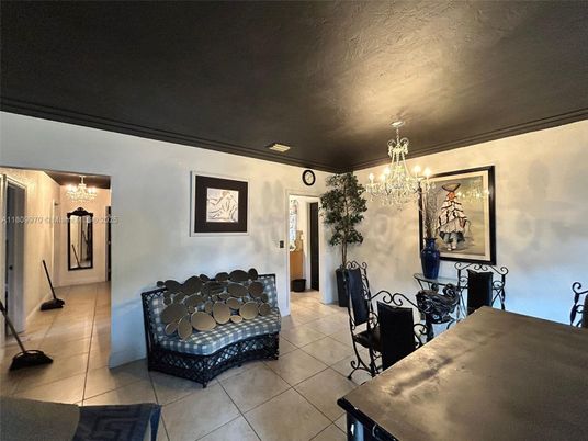 Chandelier, Dining room, Interior