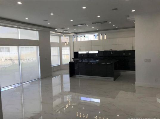 Interior, Kitchen, Marble, Pendant Lights, Recessed Lighting