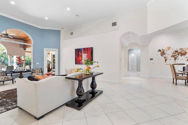 Dining room, Interior, Living room, Recessed Lighting