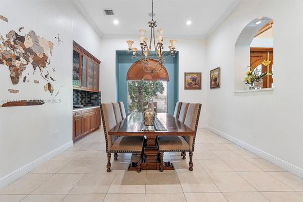 Chandelier, Dining room, Interior, Recessed Lighting