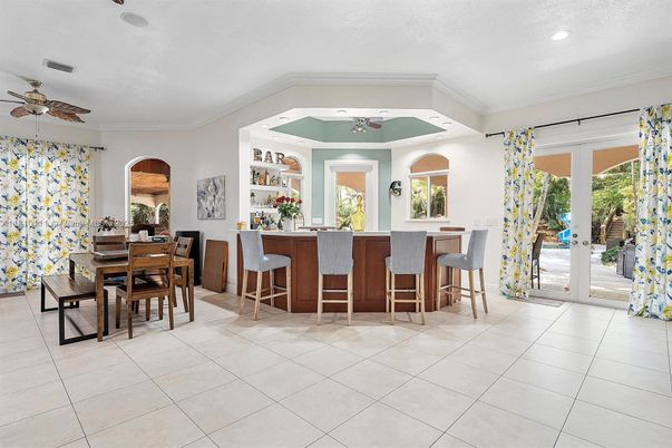 Dining room, Interior, Recessed Lighting