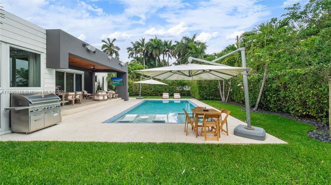 Backyard, Exterior, Pool