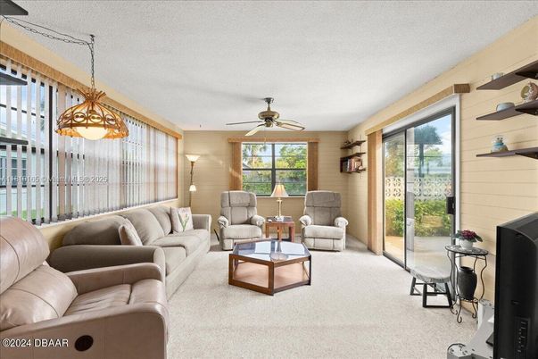 Interior, Living room, Pendant Lights