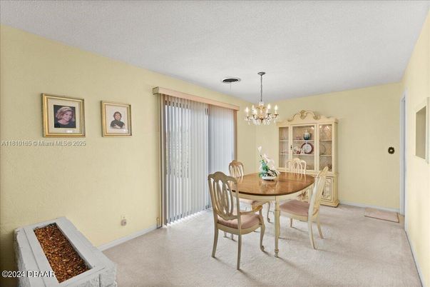 Chandelier, Dining room, Interior