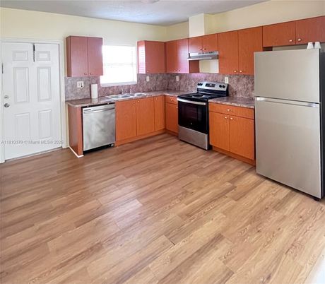 Interior, Kitchen, Wood Texture Flooring