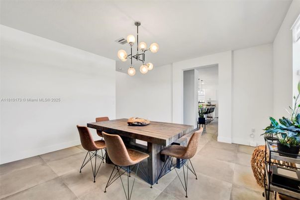 Dining room, Interior, Pendant Lights