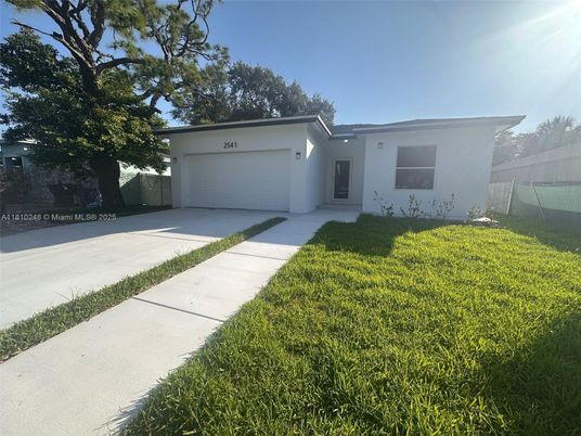 Attached, Backyard, Exterior, Facade, Ranch
