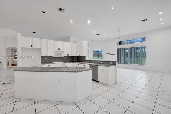 Interior, Kitchen, Pendant Lights, Recessed Lighting