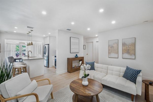 Interior, Kitchen, Living room, Pendant Lights, Recessed Lighting, Stainless Steel Appliances, Wood Texture Flooring