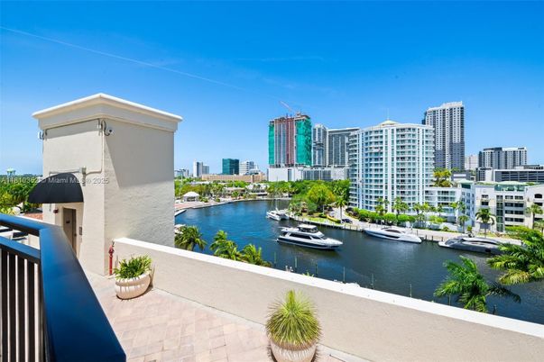 Water, Exterior, Other, Skyline
